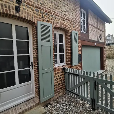 Le Clos Des Tempetes Дом отдыха *